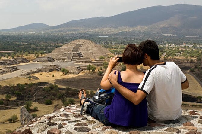 Guided Tour in Teotihuacan with Cave Breakfast and Transportation - Why the cave breakfast makes this tour different
