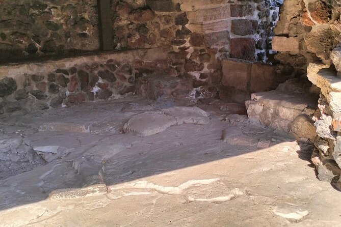 GUIDED TOUR PLUS in RUINS "TEMPLE MAJOR" with OFFICIAL GUIDES - A note about museum dates and booking communication