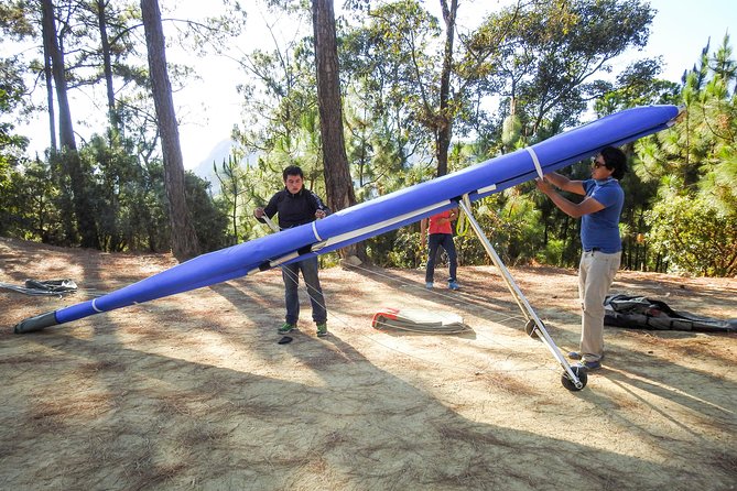 Hang gliding in Valle de Bravo - Who will enjoy this flight most?