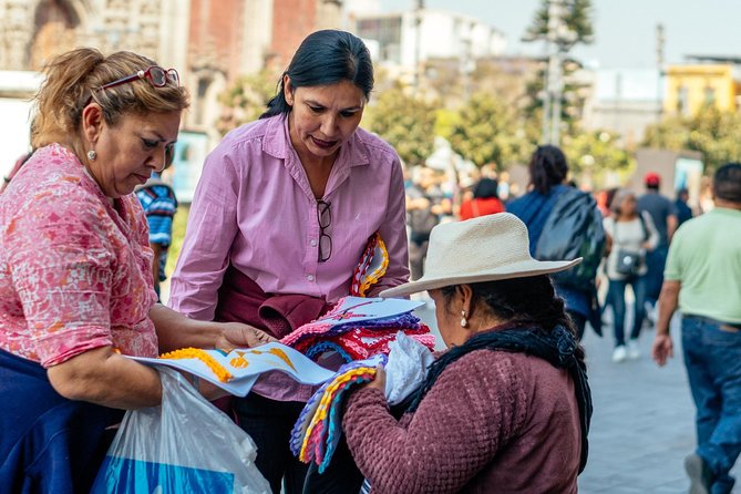 Highlights & Hidden Gems With Locals: Best of Mexico City Private Tour - What the best guides add