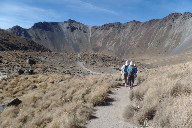 Hike at Nevado de Toluca Volcano - Lunch, snacks, and the missing breakfast