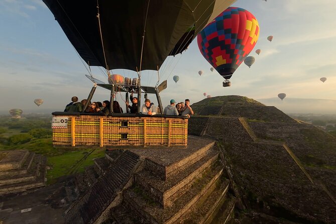 Hot Air Balloon Flight Teotihuacan With Pickup and Breakfast - Agave, drinks, and local craft at Tlalocan