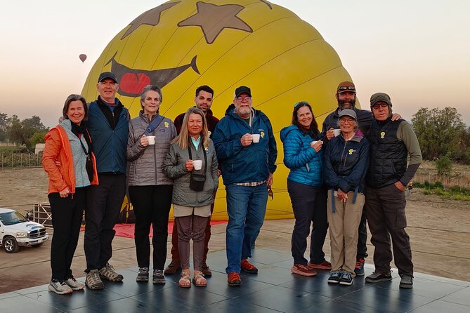 Hot air Balloon ride in Teotihuacan & breakfast in “La Gruta” - Watching the balloons prepare at Teotihuacan
