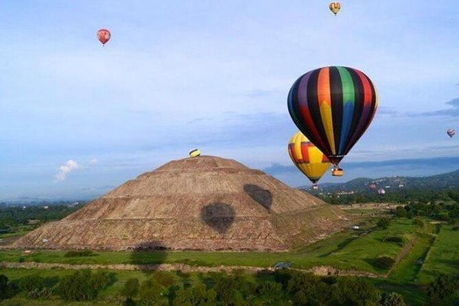 Hot Air Balloon Ride over Teotihuacan - Watching the balloon inflate before sunrise