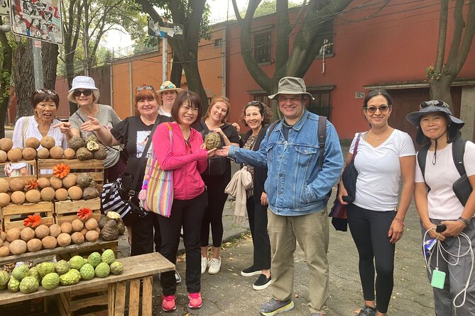 In the Footsteps of Frida Kahlo and Diego: Coyoacan and San Angel - The social center at Jardín Centenario
