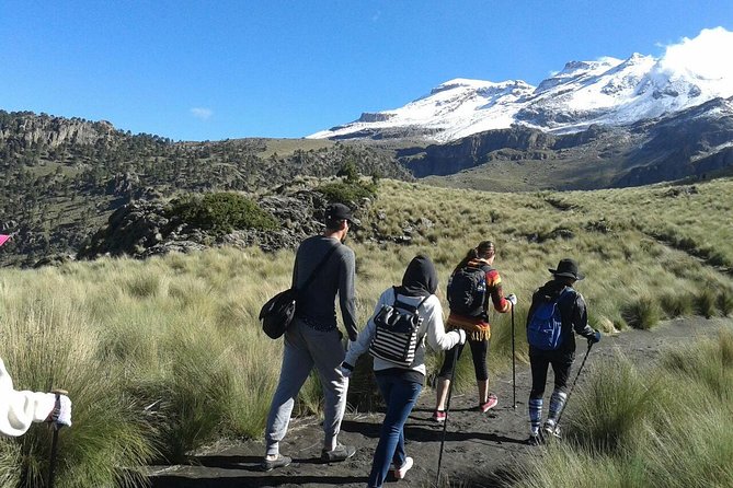 Iztaccihuatl Volcano Hike with an Alpinist - Altitude is the real test