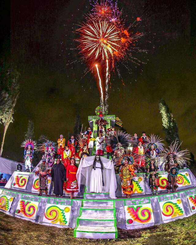 La Llorona, Live Show in the Canals of Xochimilco. - From Condesa to the canals of Xochimilco