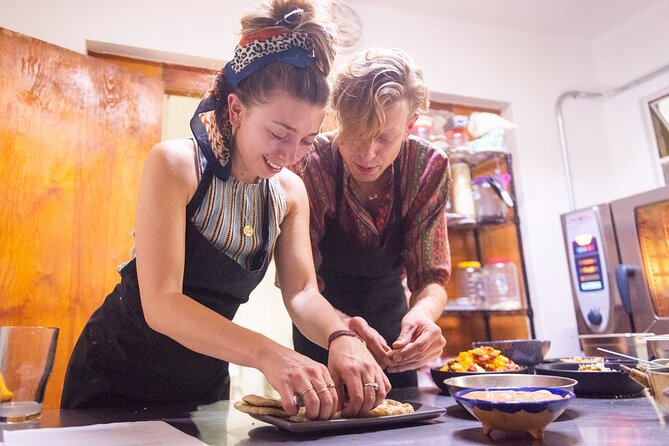 Learn How To Cook Mexican Food - Cooking Mexican Food in Roma Norte