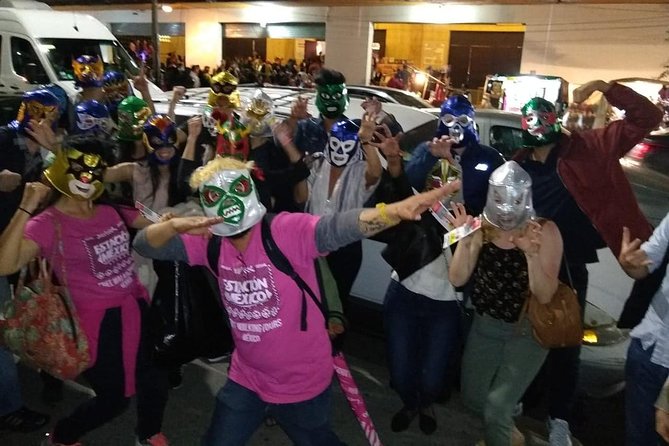 Lucha Libre Experience in Mexico City - Walking from the tavern to the arena