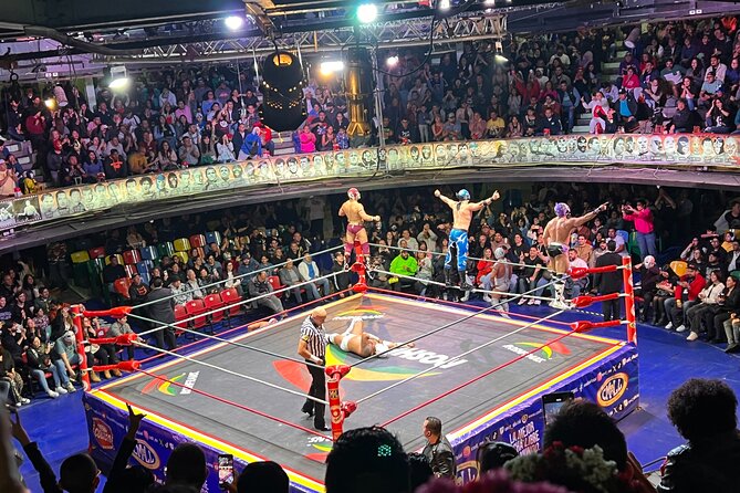 Lucha Libre Saturday Show in Mexico City (SEATS FROM BALCONY) - Meeting the guide at 6:30 pm