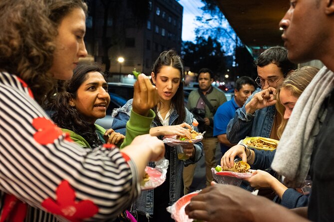 Lucha Libre Tacos & Masks 4 hrs Exploring Cdmx - Reaching Arena México with the right expectations