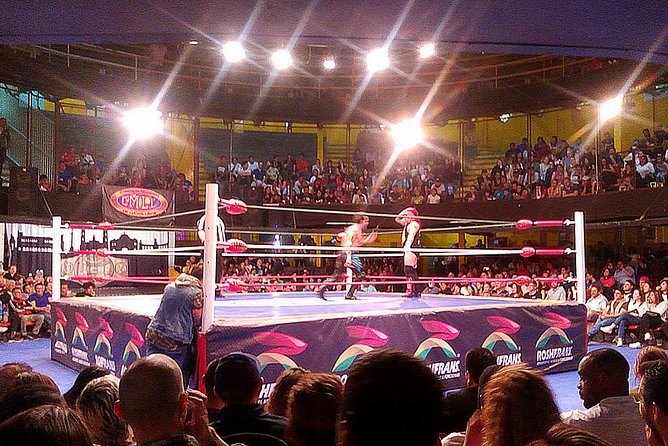 Lucha Libre wrestling show, tacos and beer with artist - Meeting near La Ciudadela and starting with tacos