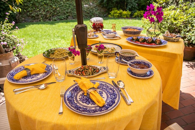 Market Tour and Home Cooking Class in Mexico City with Margarita - Making tortillas, sopes, and Mexican soup