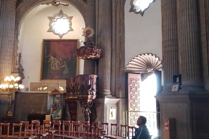 Meet the iconic Basilica of Guadalupe in Mexico City - Antigua Basilica and its colonial details