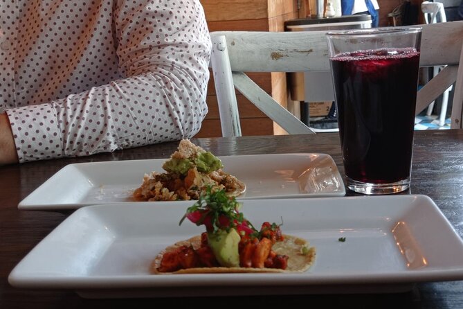 Mexican Food Gastronomic Tour - Mexico City - The drinks are part of the lesson