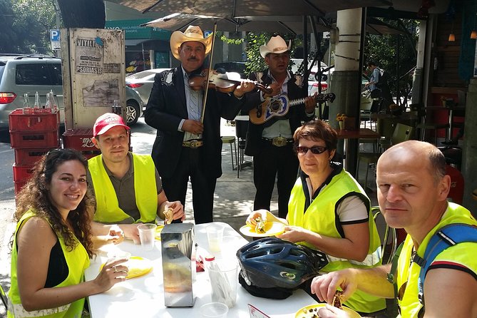 Mexico bike tour - Choosing chocolate or a cable car