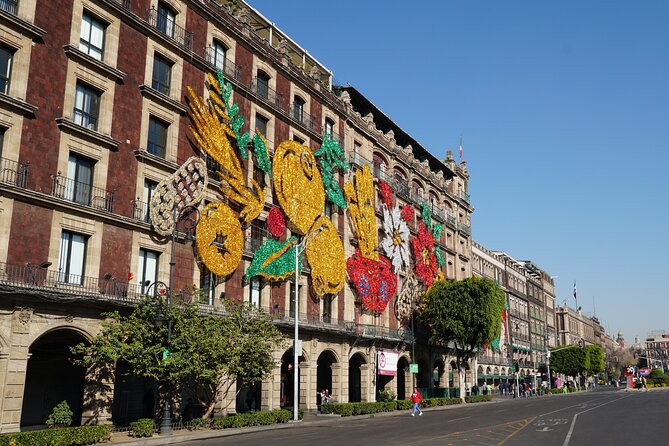 Mexico City: 19 City Highlights Bicycle Tour - The Riding: Easy Pace, Real City Conditions
