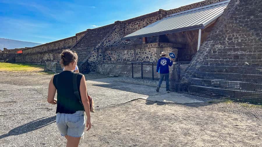 Mexico City: Afternoon Tour to Teotihuacan - The Pyramid of the Sun and Pyramid of the Moon
