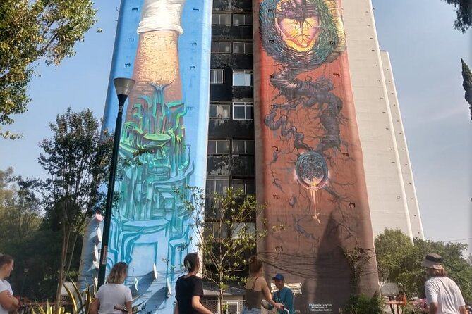 Mexico City: Art Naco, murals & street art bike tour - Who should book this ride?
