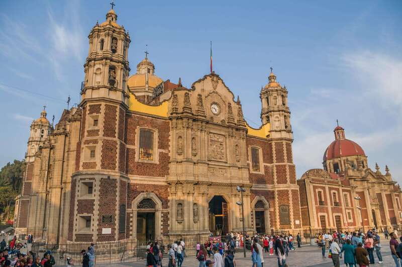 Mexico City: Balloon Flight, Teotihuacan & Guadalupe Shrine - Visiting the Basilica of Guadalupe