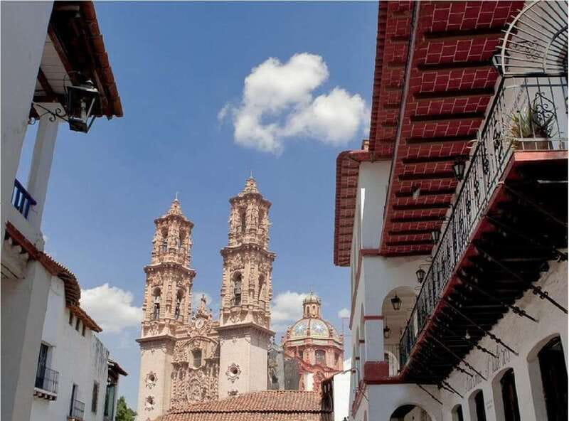 Mexico City: Cacahuamilpa Caves and Taxco Small-Group Tour - Why combine the caves with Taxco?