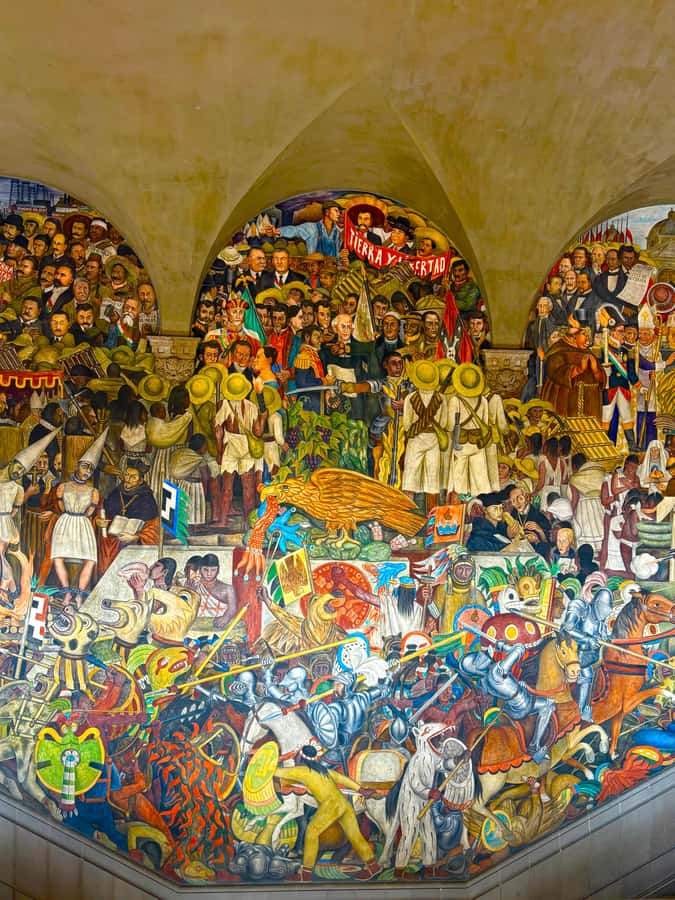 Mexico City: Diego Rivera's Murals Guided Walking Tour - What a strong guide adds