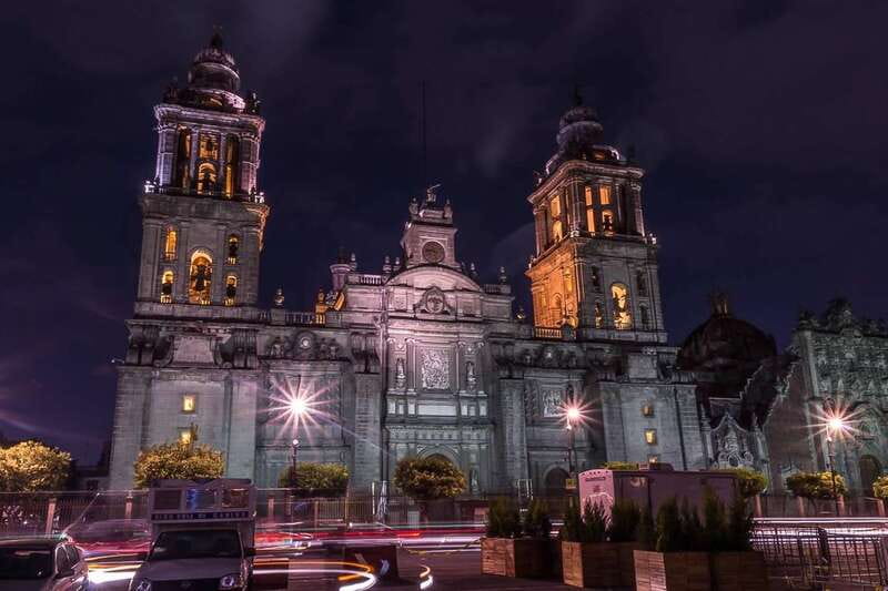 Mexico City: Double Decker Bus Night Tour - Mexico City by night, from the upper deck