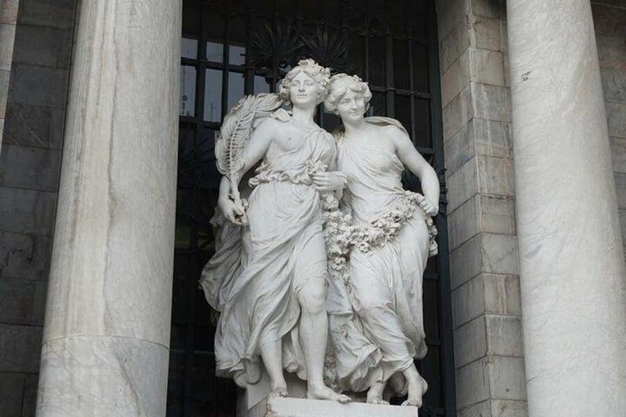 Mexico City: Exclusive Tour of Palacio de Bellas Artes - Rivera’s murals and the stories behind them