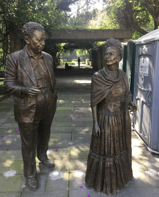 Mexico City: Frida Kahlo, Coyoacán, and Xochimilco Day Tour - Why this southern Mexico City route works