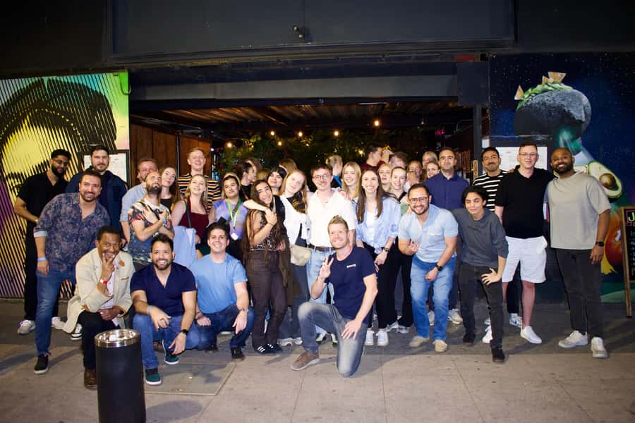 Mexico City: Guided Pub Crawl with Party Games - Starting with games instead of awkward introductions