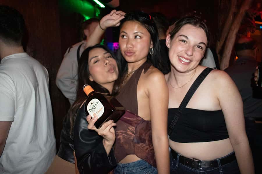 Mexico City: Guided Pub Crawl with Party Games - Tips for making the evening better