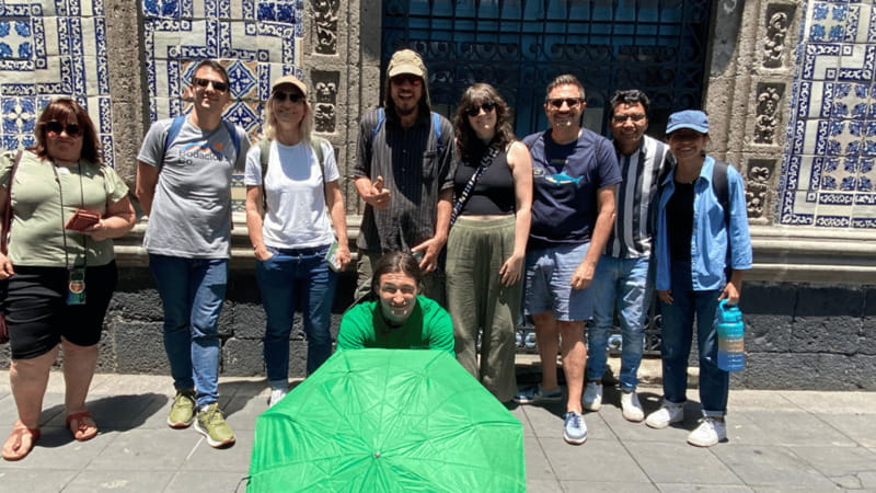 Mexico City: Guided walking tour through the most historic parts of the city. - Casa de los Azulejos and the final walk to Fine Arts