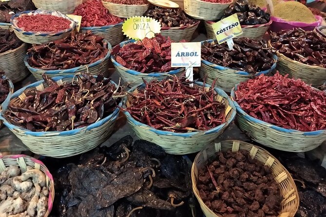 Mexico City: Hidden Markets, Street Food & Salsa-Making Tour - Guides make the difference