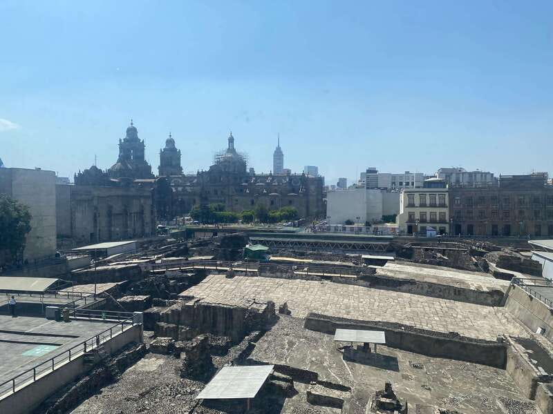 Mexico City: Historical walking tour of Tenochtitlan - Behind the Cathedral and the Calmecac site