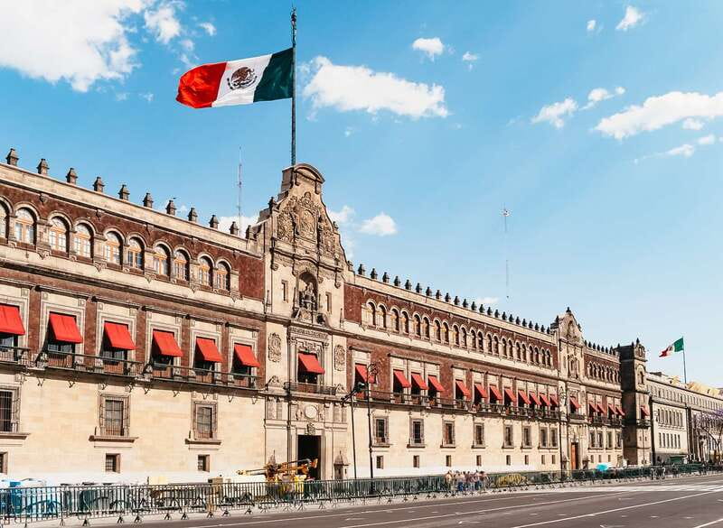 Mexico City: Hop-on Hop-off Bus Tour - Basilica Route: a compact trip through faith and history