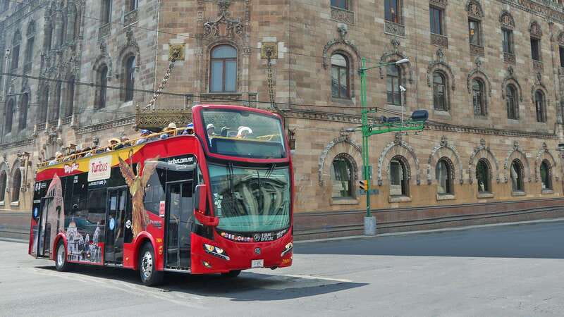 Mexico City: Hop-on Hop-off City Tour with Attractions - Historic Center route: the strongest introduction