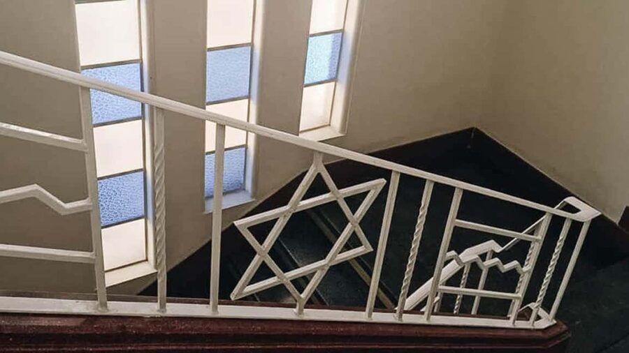 Mexico City: Jewish Presence - Loreto Park and the oldest Jewish buildings