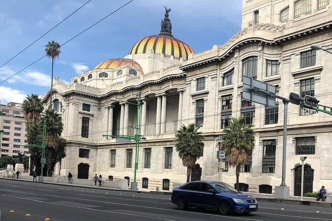 Mexico City Layover Tour: Downtown City Sightseeing - Walking through the Centro Histórico
