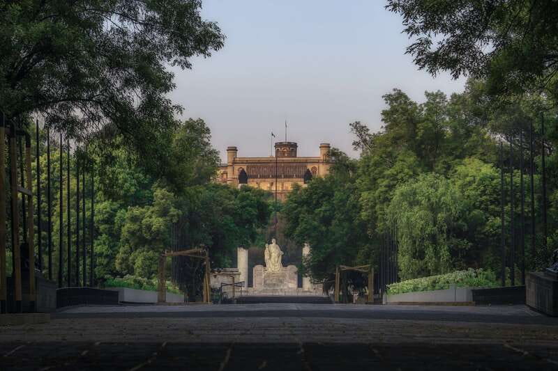 Mexico City: Private Chapultepec Park Bike Tour - Bike condition, water, and comfort