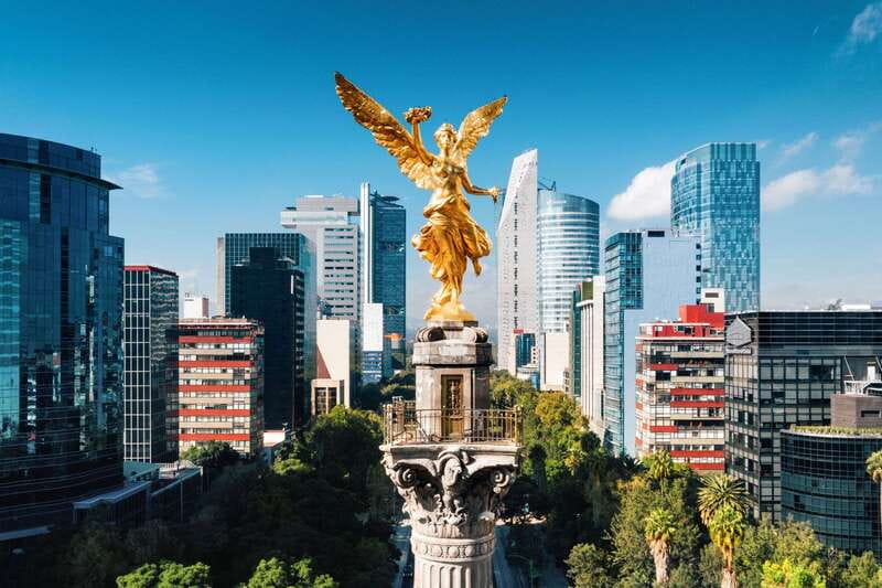 Mexico City: Private custom tour with a local guide - Seeing monuments and museums from the outside