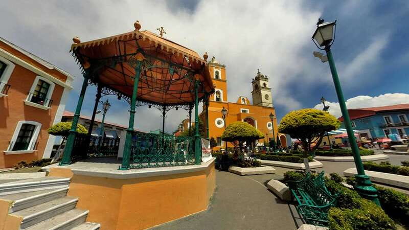 Mexico City: Private Magic Towns & Basaltic Prisms Tour - What to bring for the altitude, water, and uneven ground