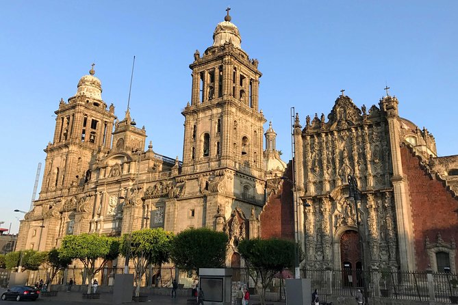 Mexico City's Historical Center Icons - The House of Tiles and a change of visual mood