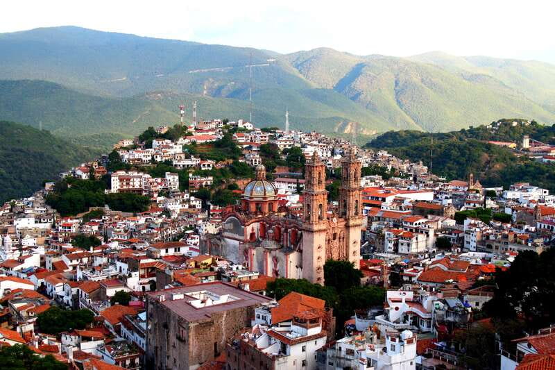 Mexico City: Taxco & Cuernavaca Tour with Pre-Hispanic Mine - Santa Prisca and Taxco’s silver story