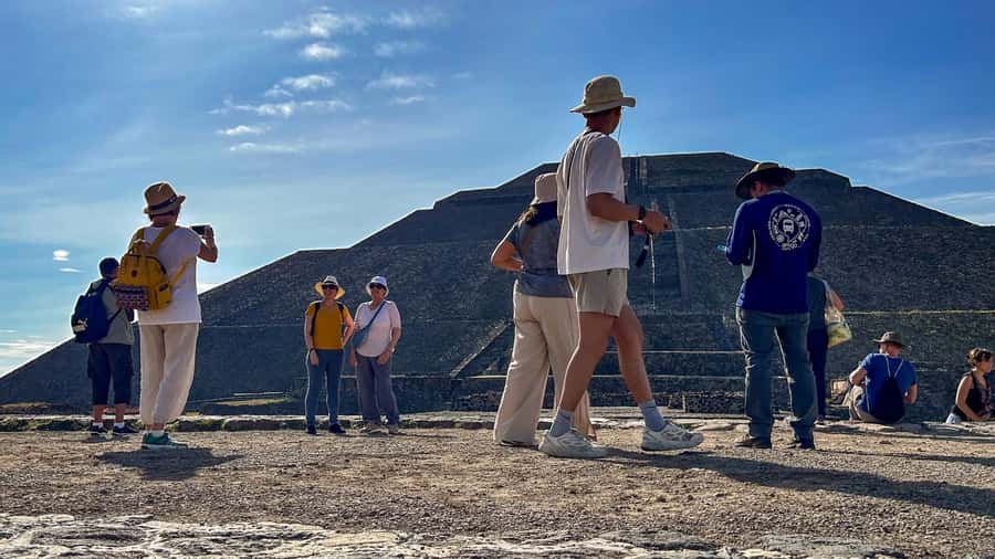 Mexico City: Teotihuacan Early or Afternoon Access Tour - What to bring for the pyramids