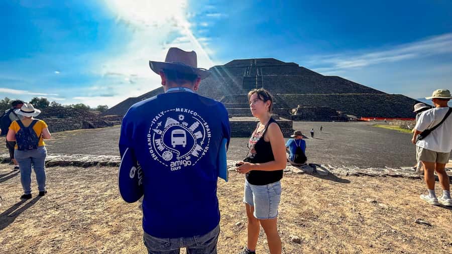 Mexico City: Teotihuacan Early or Afternoon Access Tour - The bus ride and the first comfort stop