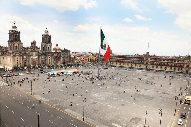 Mexico City Tour Bilingual Tour - Inside or Around the Metropolitan Cathedral