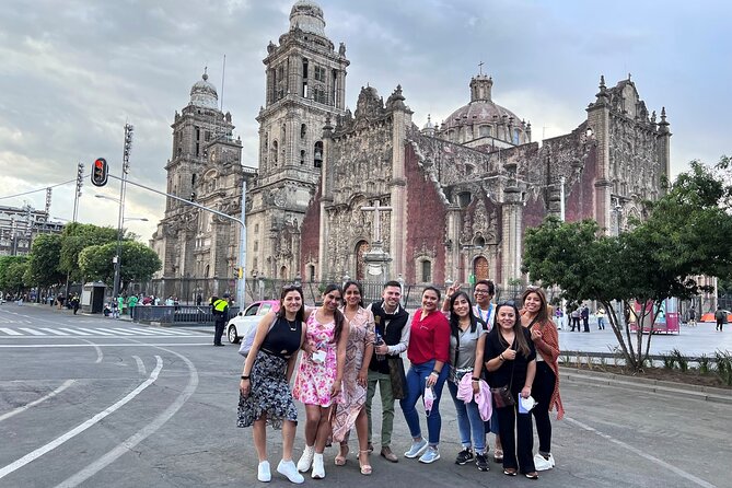 Mexico City Tour Bilingual Tour - The Zocalo and the Aztec Major Temple