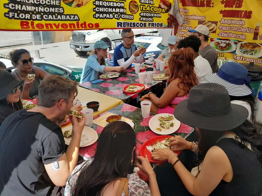 Mexico City: Vegan and Vegetarian Street Food Adventure - Alameda Central and the first street food stops