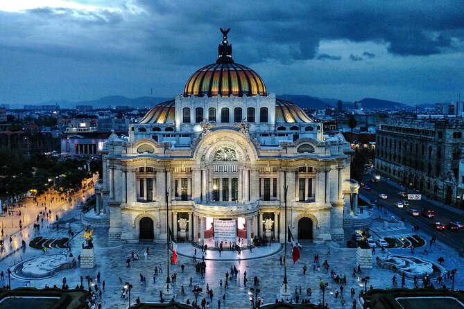 Must-see Buildings & Palaces of Mexico City - Guides make the difference