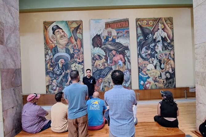 Palace of Fine Arts Mural Tour - What the guide adds to the experience